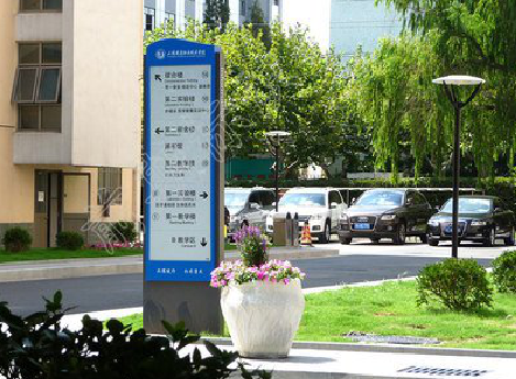  兴仁哪些因素影响宣传栏的制作？